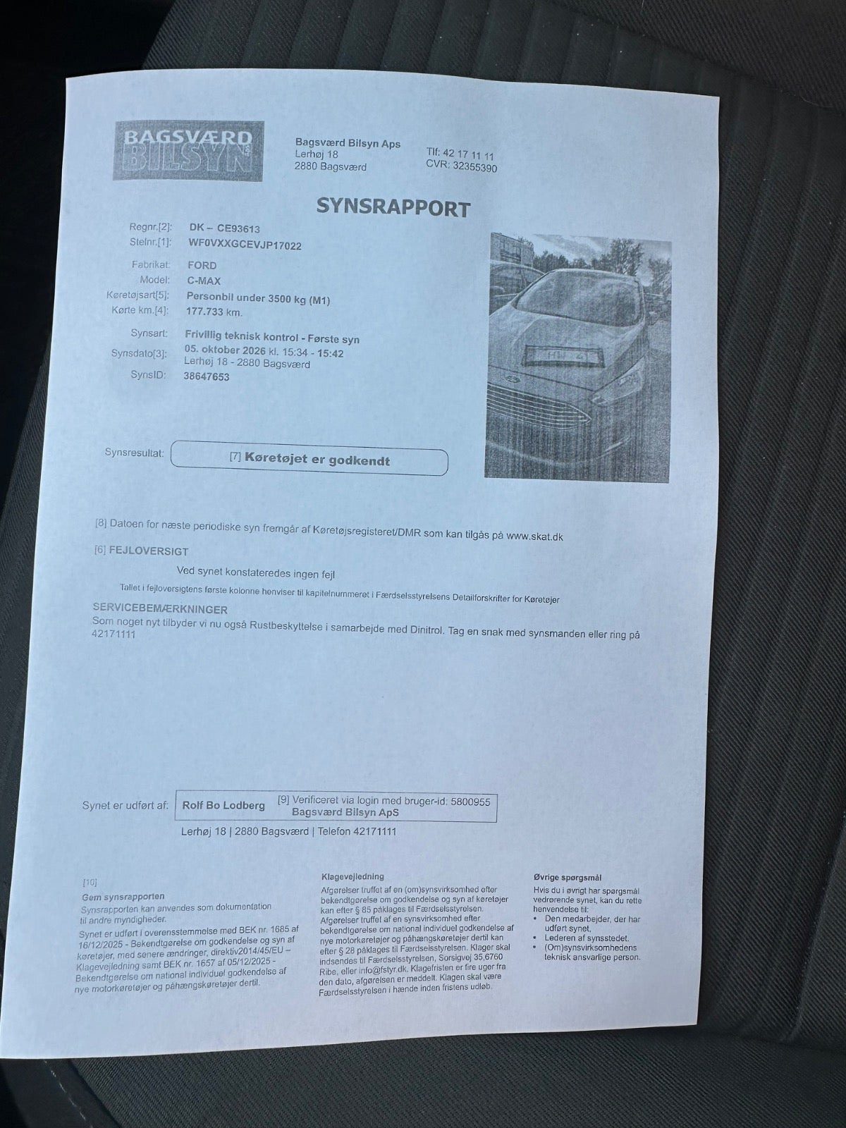 Beige Ford C-MAX fra 2019