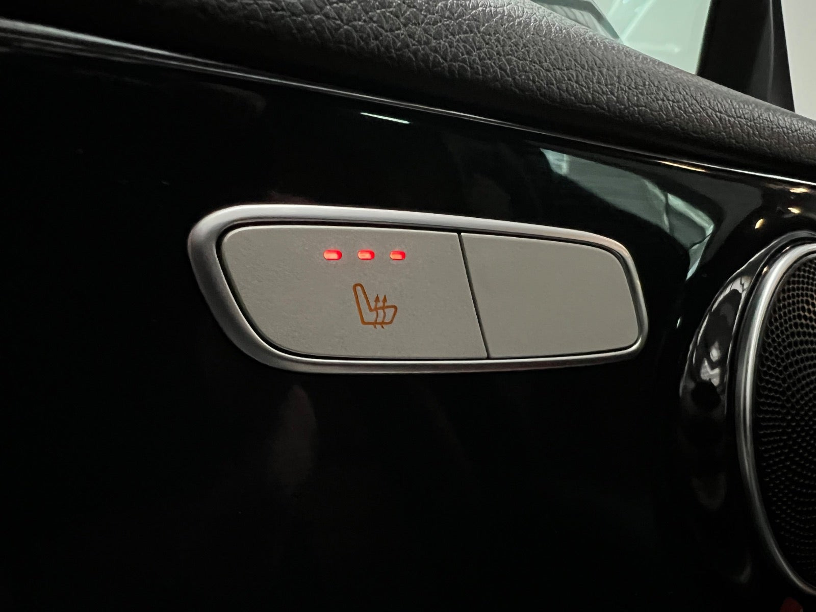 Grå Mercedes C220 d fra 2017