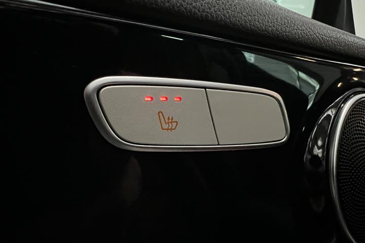 Grå Mercedes C220 d fra 2017