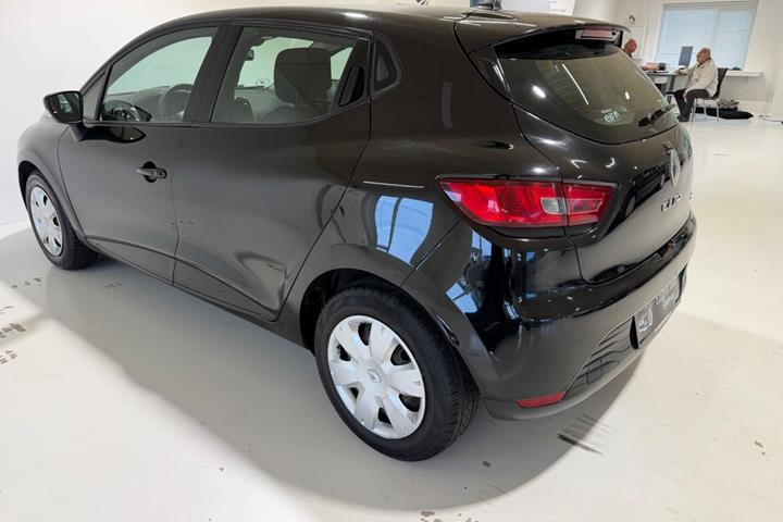 Sort Renault Clio IV fra 2012