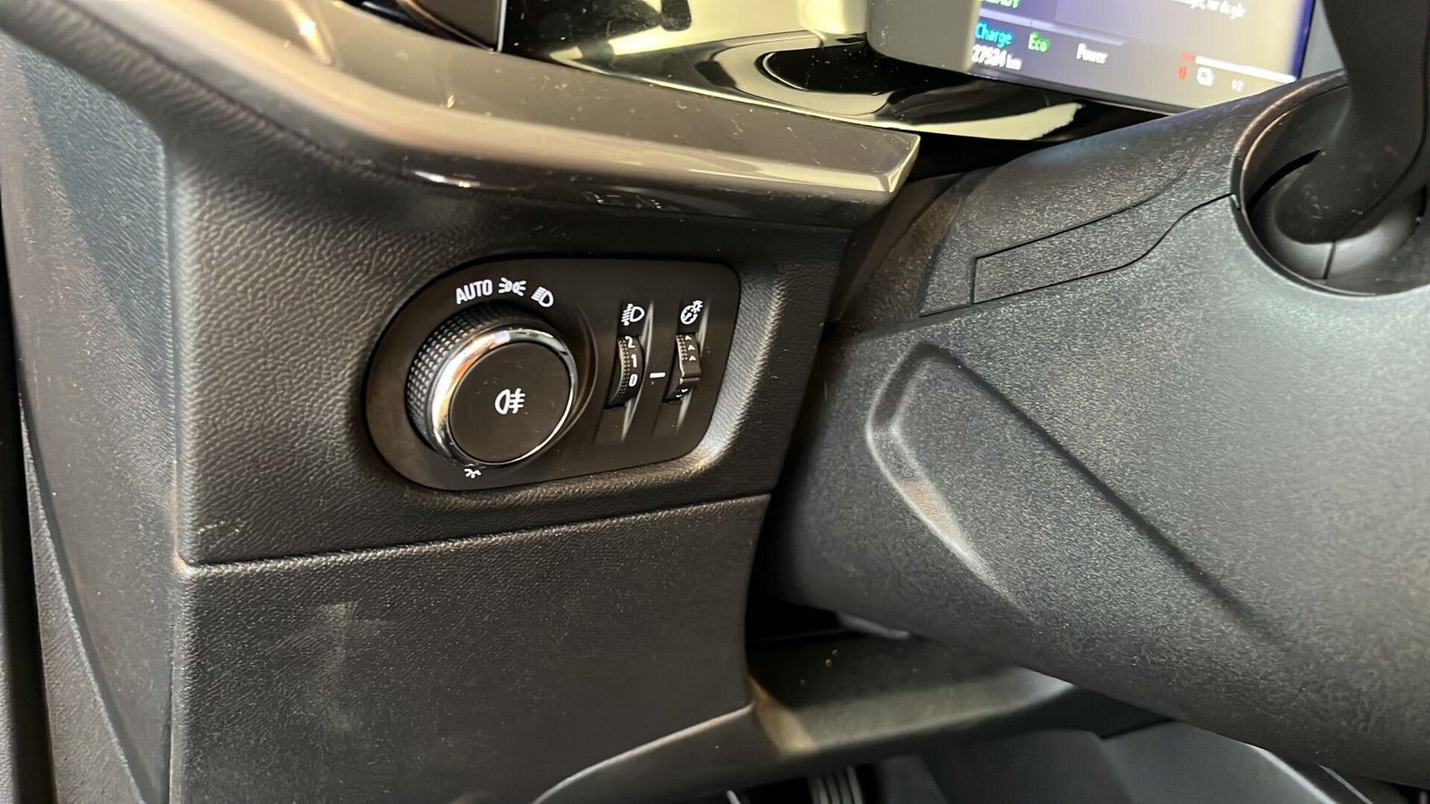 Sort Opel Mokka-e fra 2023