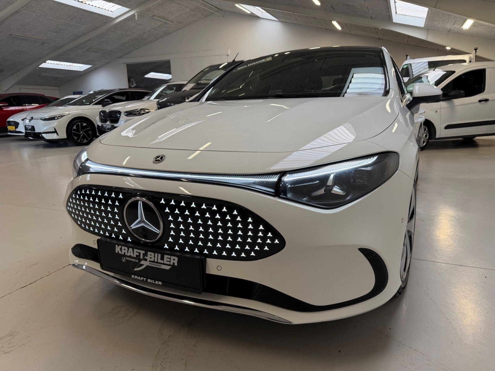 Hvid Mercedes CLA250+ fra 2025