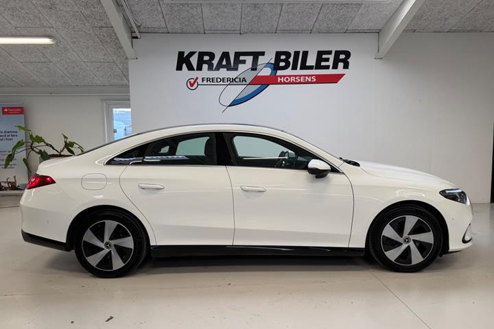 Hvid Mercedes CLA250+ fra 2025