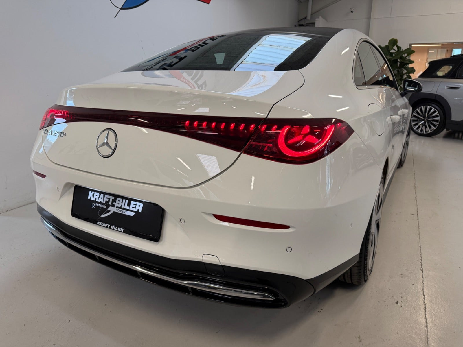 Hvid Mercedes CLA250+ fra 2025