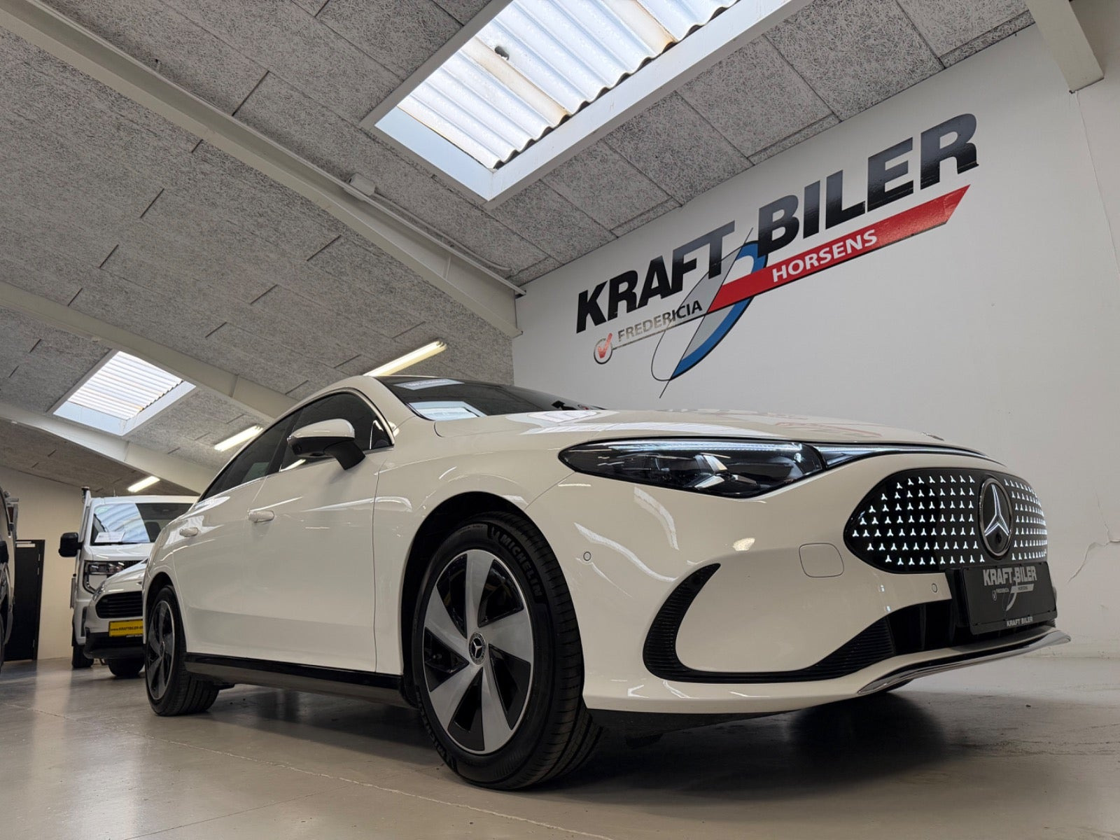Hvid Mercedes CLA250+ fra 2025
