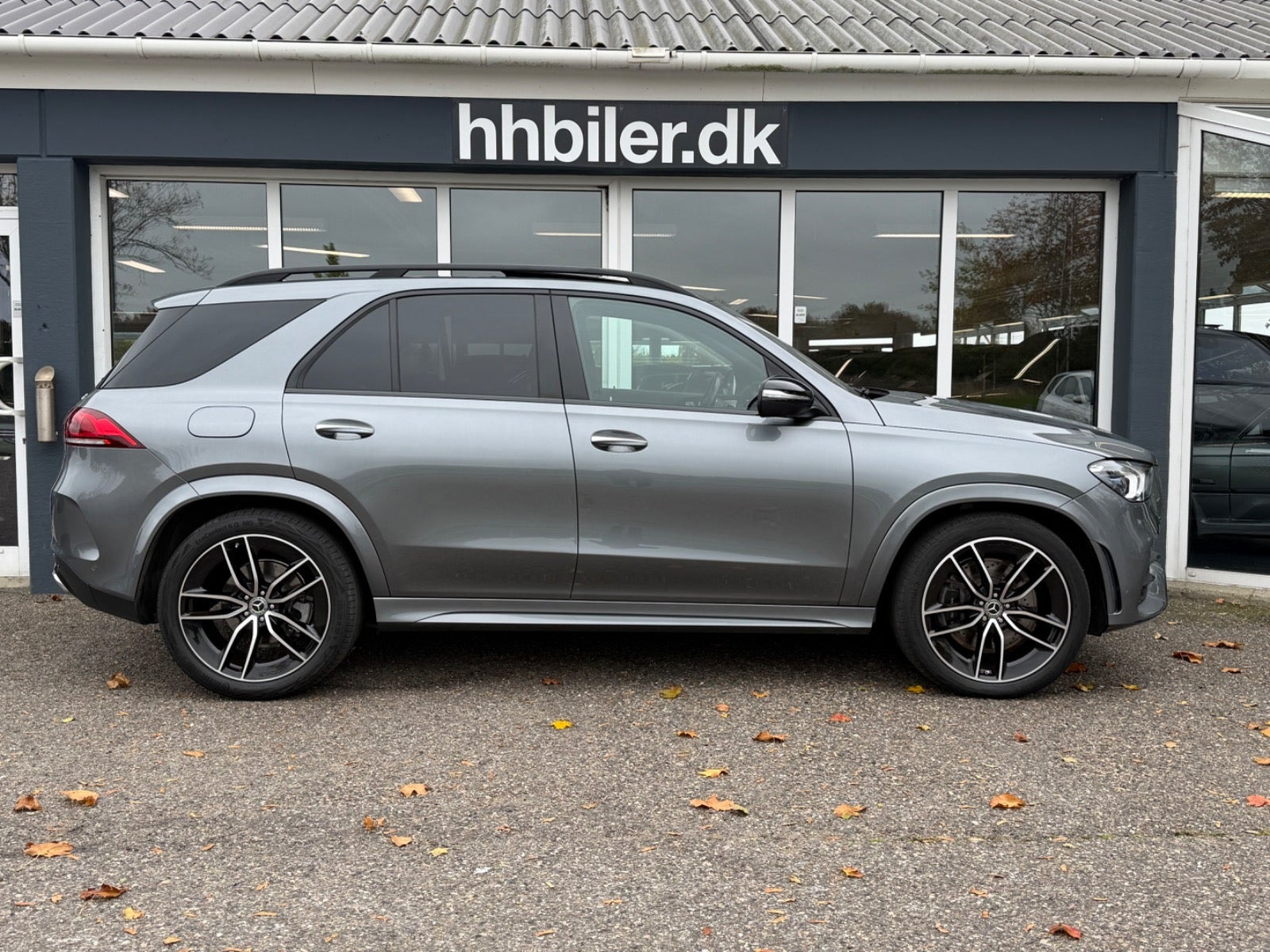 Grå Mercedes GLE350 de fra 2023