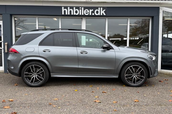 Grå Mercedes GLE350 de fra 2023