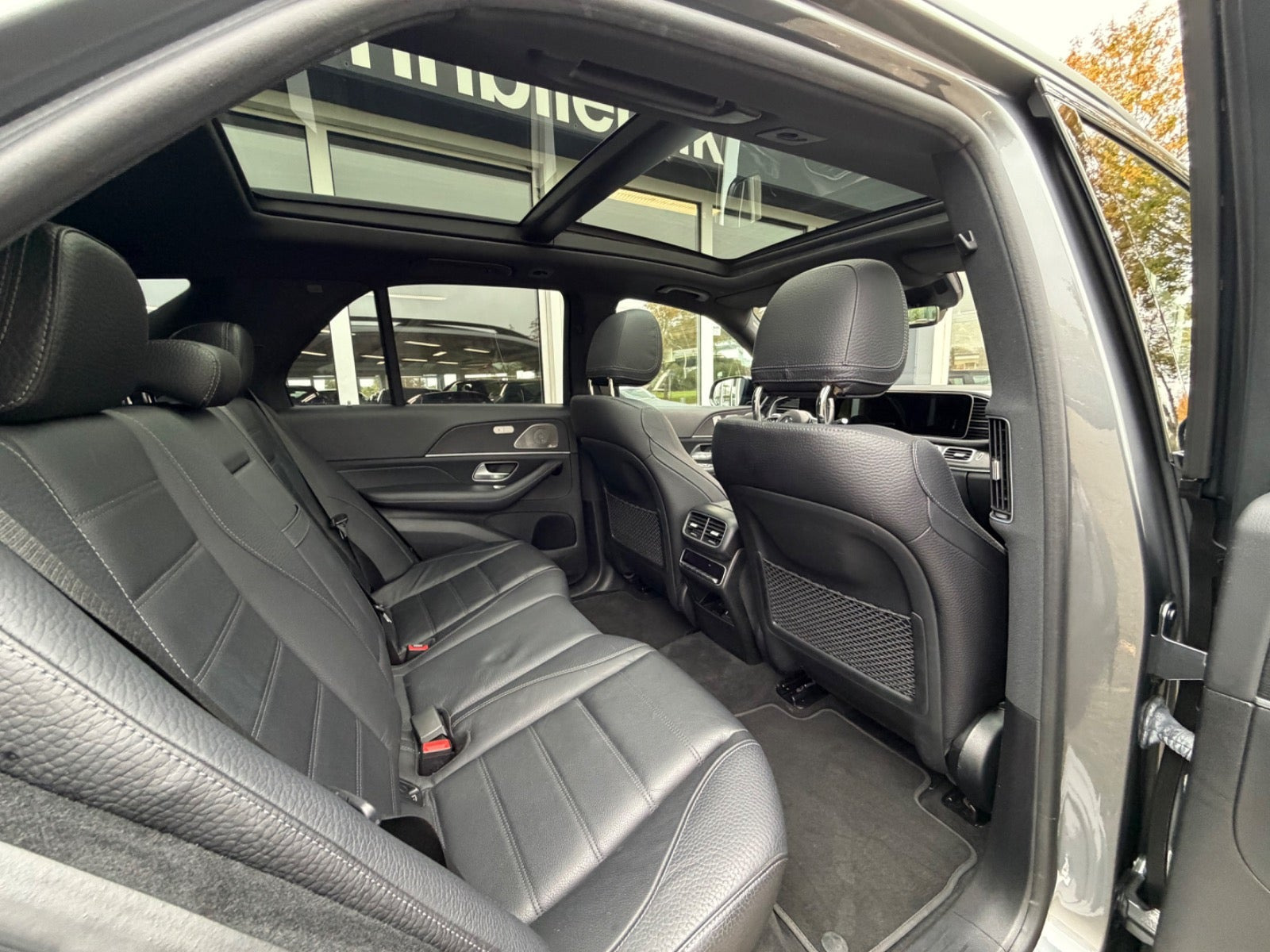 Grå Mercedes GLE350 de fra 2023