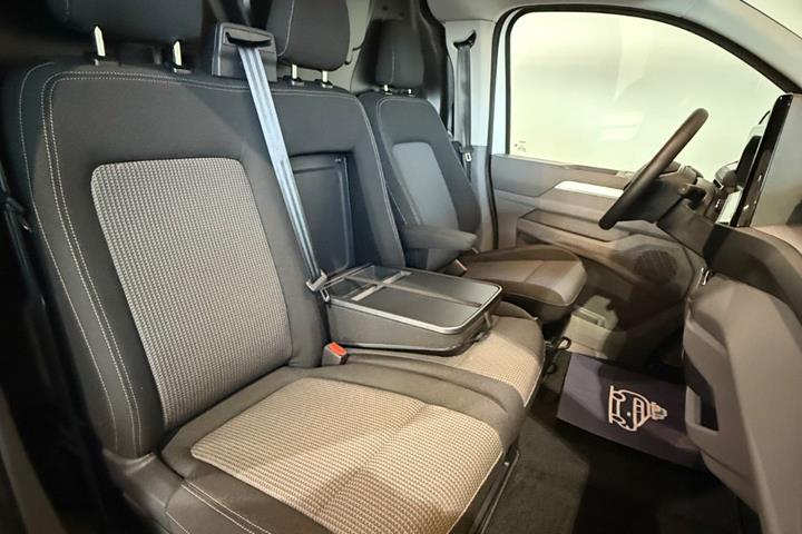Hvid VW Transporter fra 2026