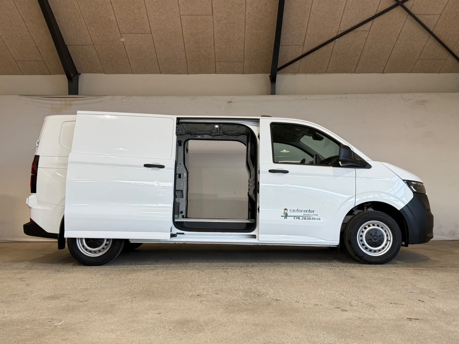 Hvid VW Transporter fra 2026