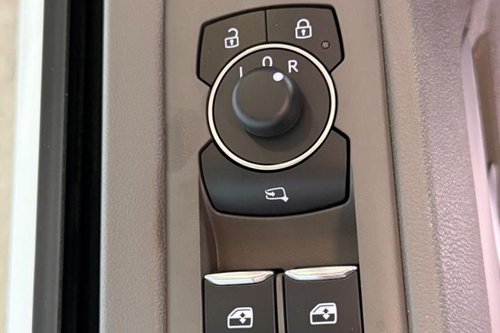Hvid VW Transporter fra 2026