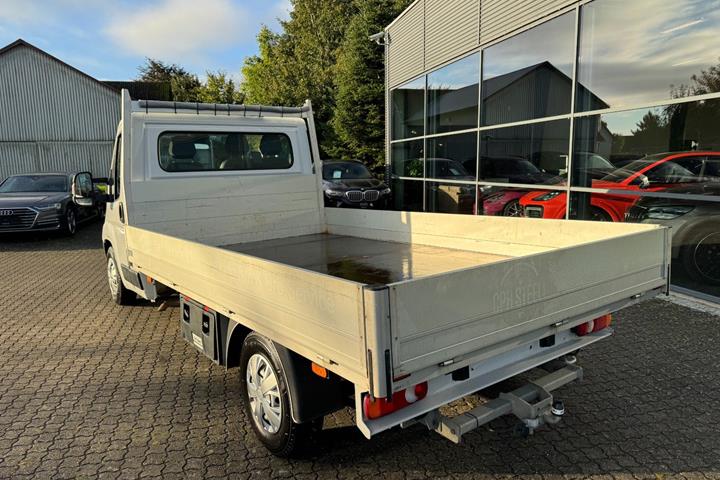 undefined Opel Movano fra 2023