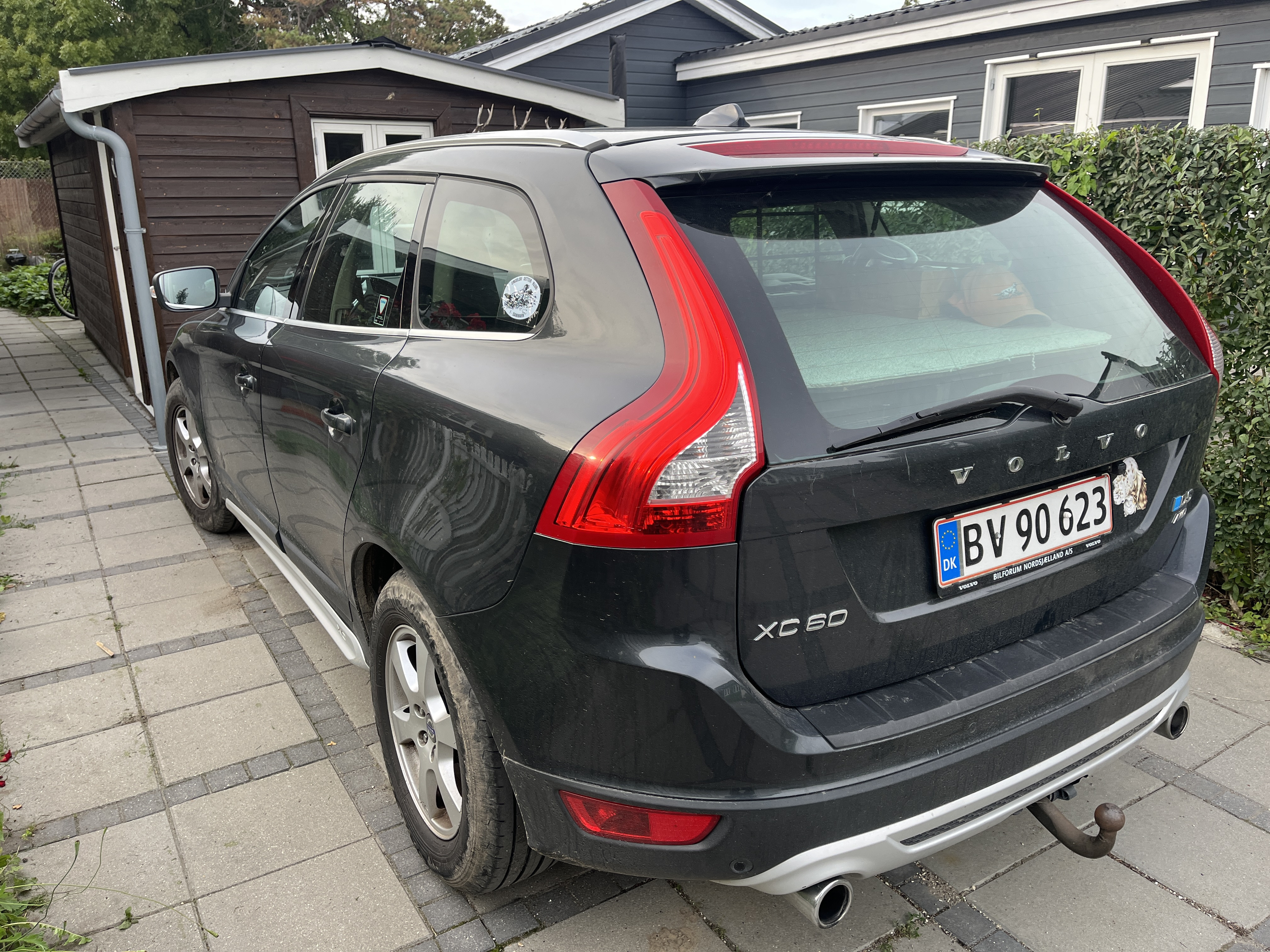 Blå Volvo XC60 fra 2012