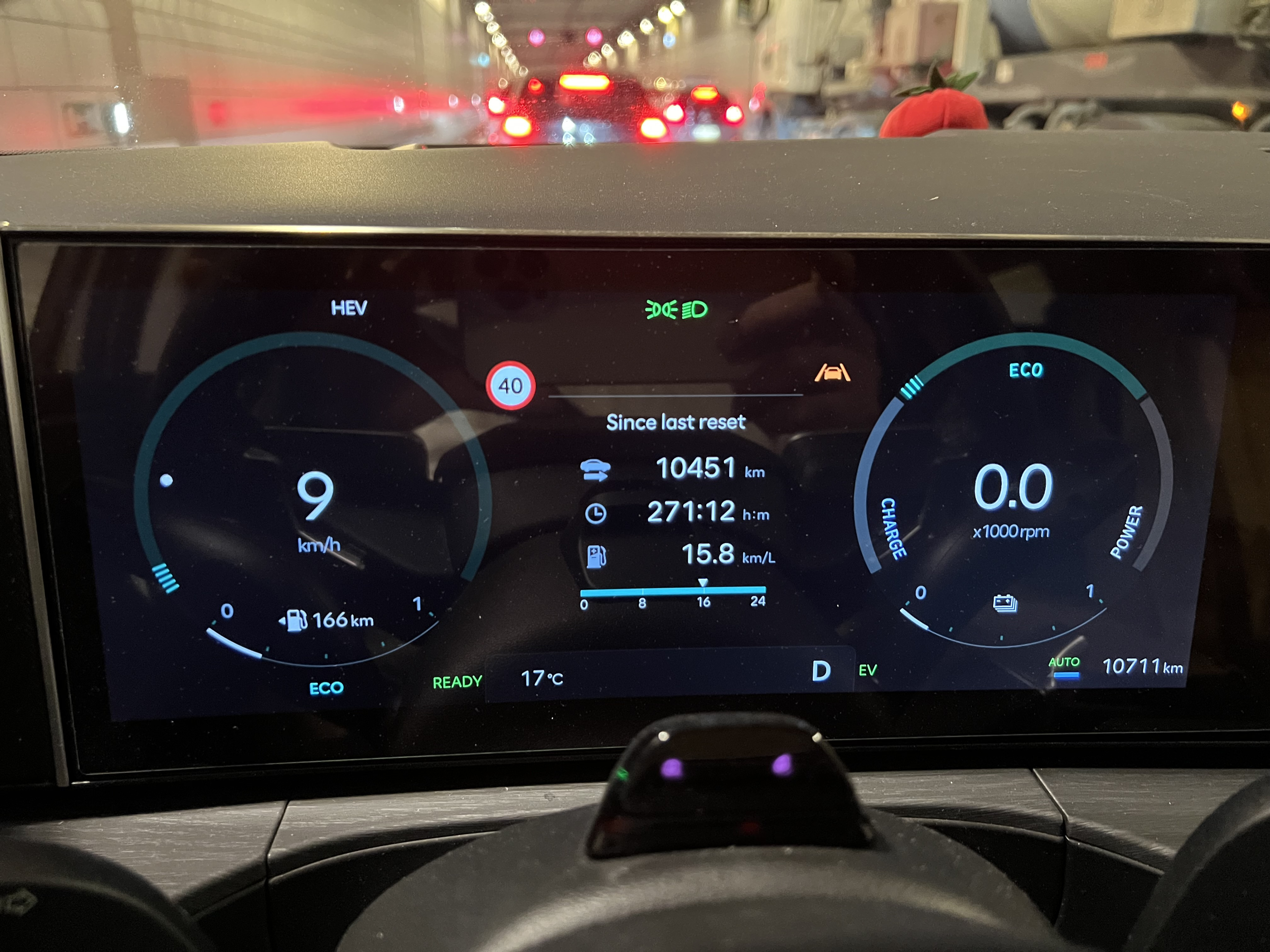 Grå Hyundai Santa Fe fra 2025