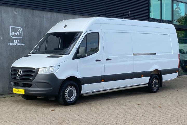 Hvid Mercedes Sprinter fra 2021