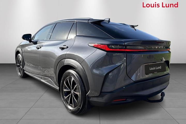 Grå Lexus RZ fra 2026