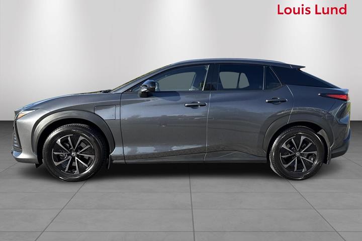 Grå Lexus RZ fra 2026