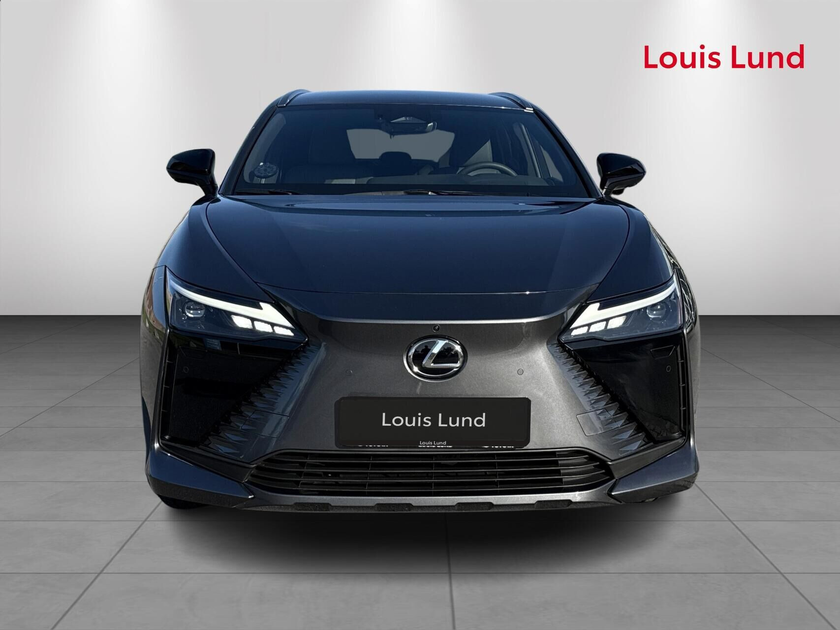 Grå Lexus RZ fra 2026