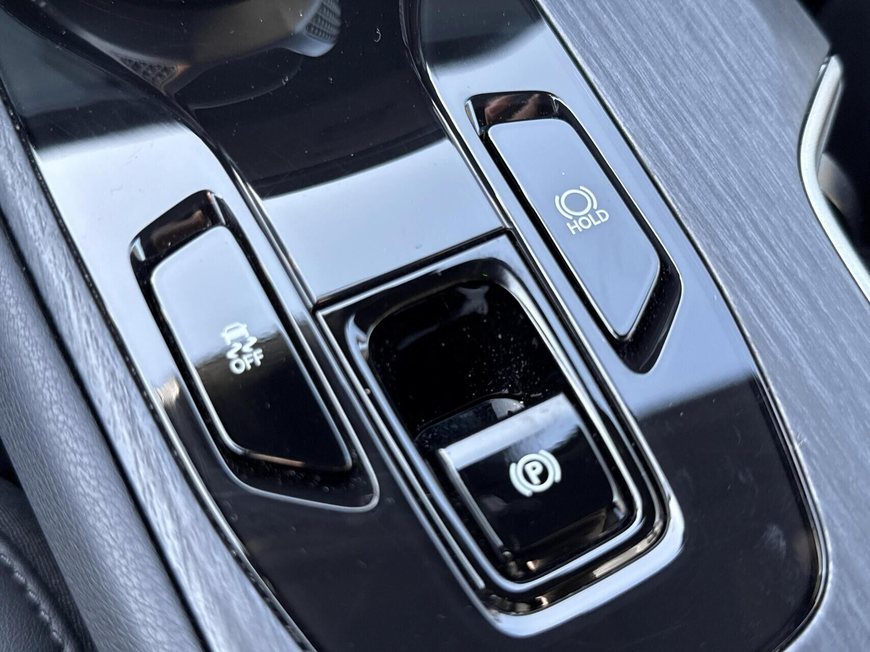 Grå Lexus RZ fra 2026