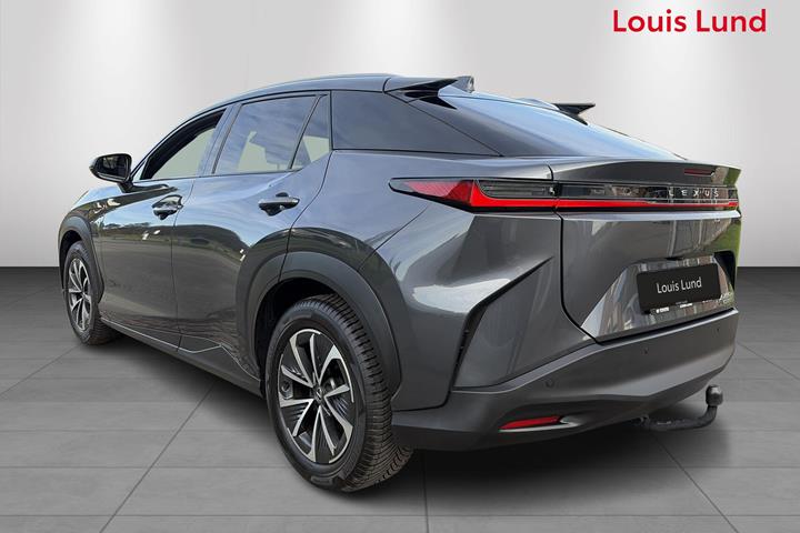 Grå Lexus RZ fra 2024