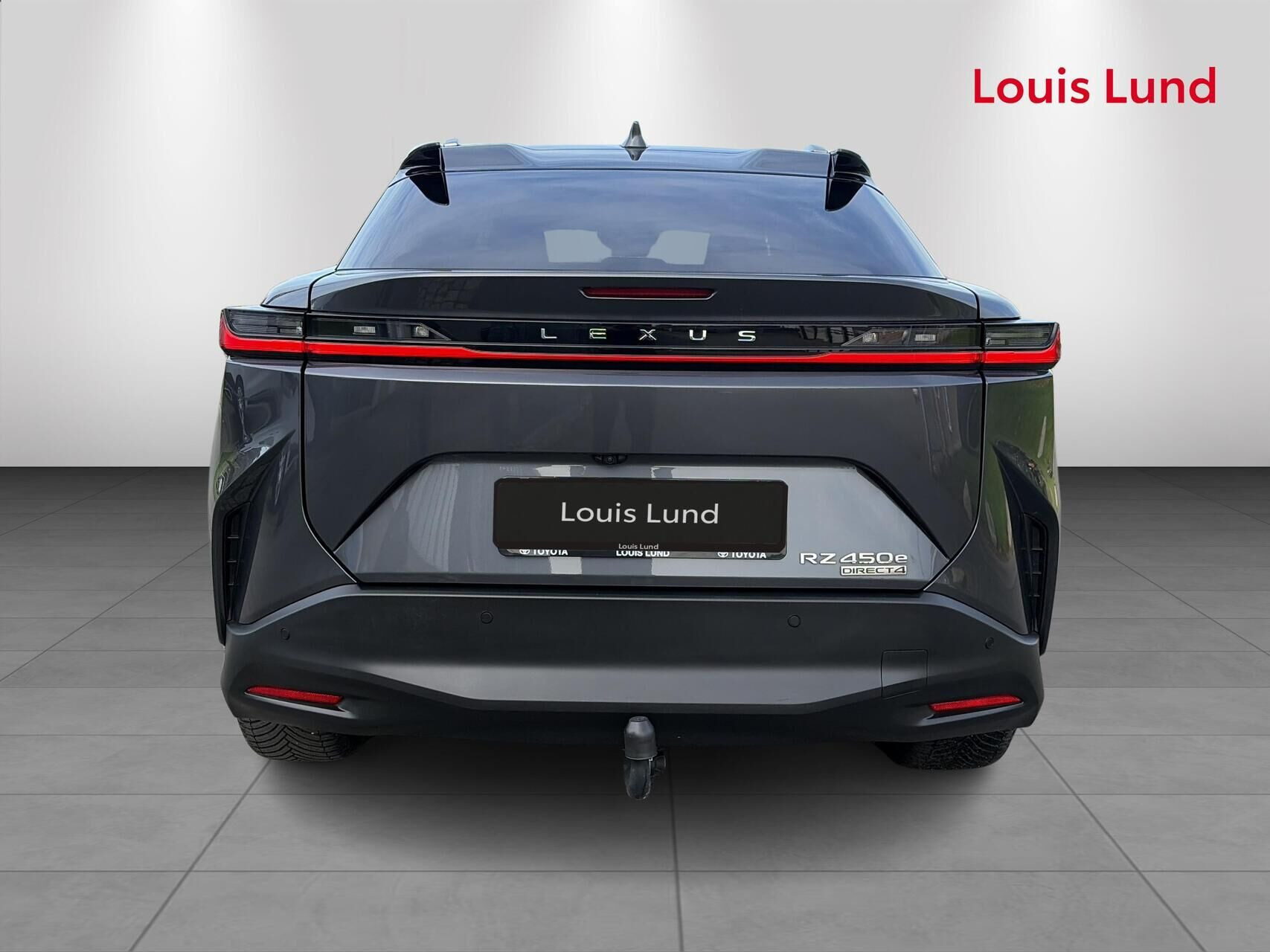 Grå Lexus RZ fra 2024