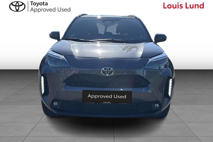 Grå Toyota Yaris Cross fra 2025