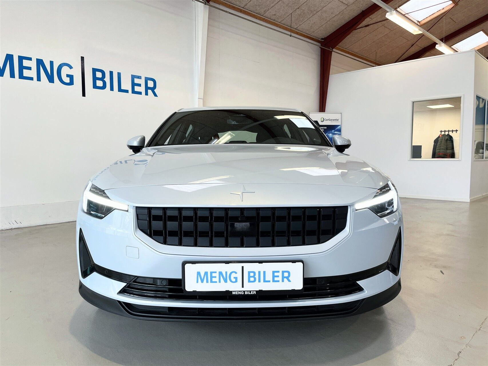 Hvid Polestar 2 fra 2022