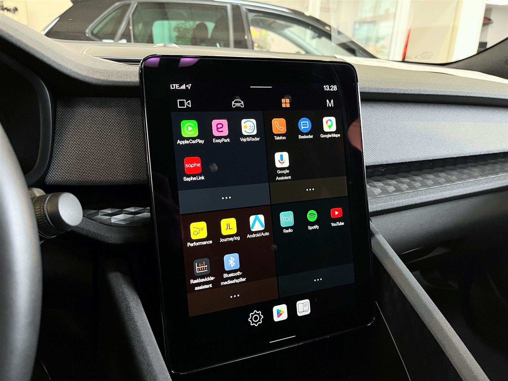 Hvid Polestar 2 fra 2022
