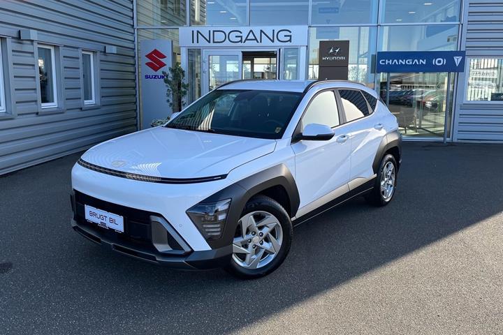 Hvid Hyundai Kona fra 2023