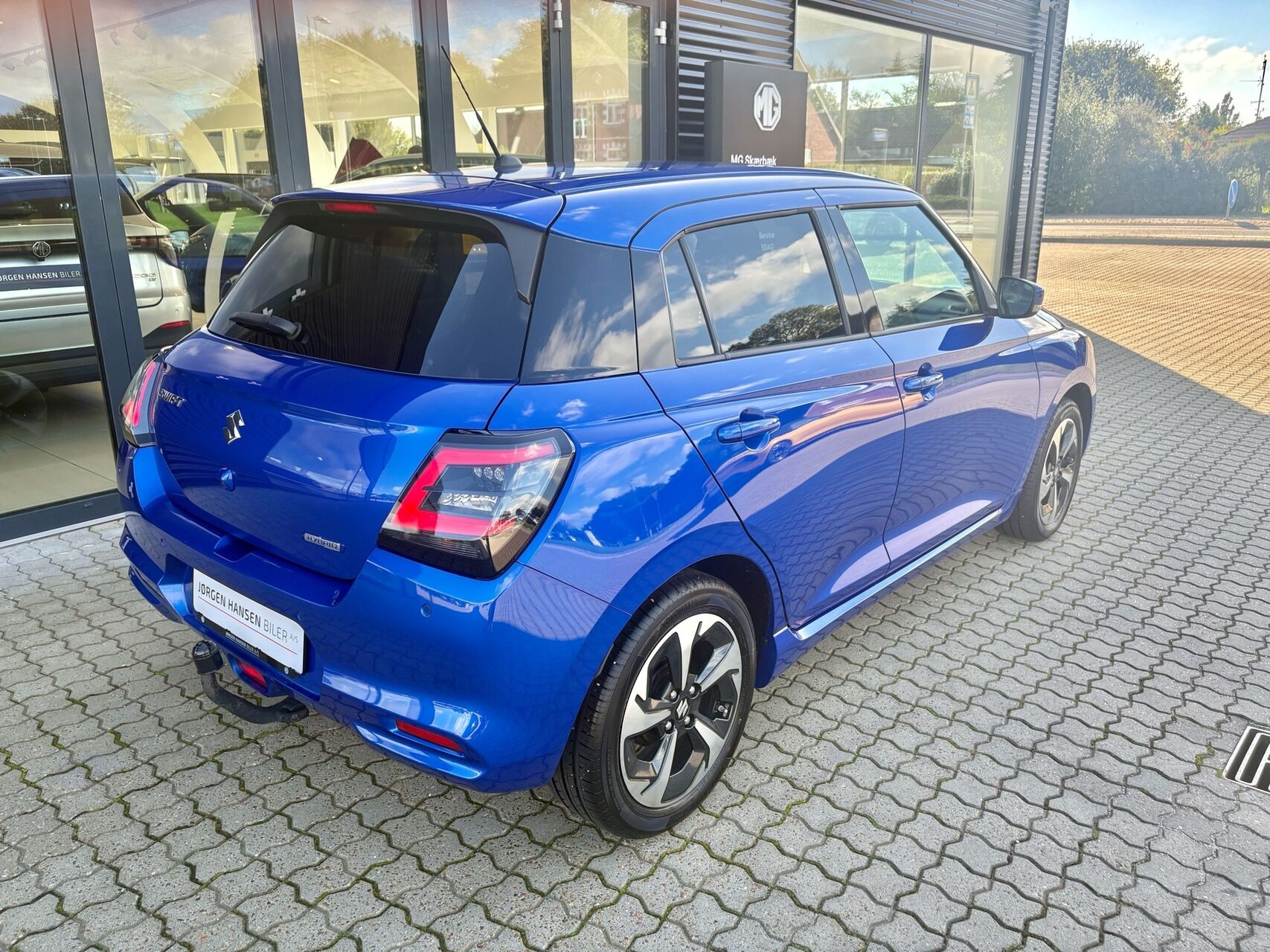 Blå Suzuki Swift fra 2024