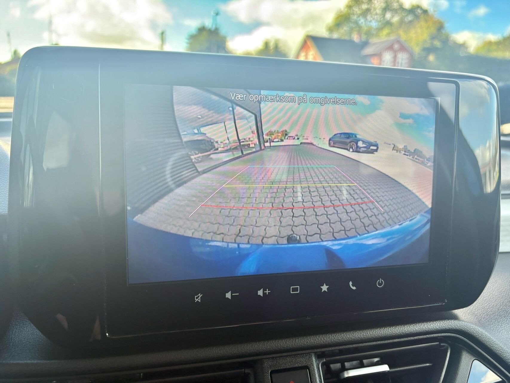 Blå Suzuki Swift fra 2024