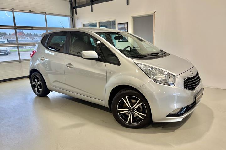 Sølv Kia Venga fra 2015