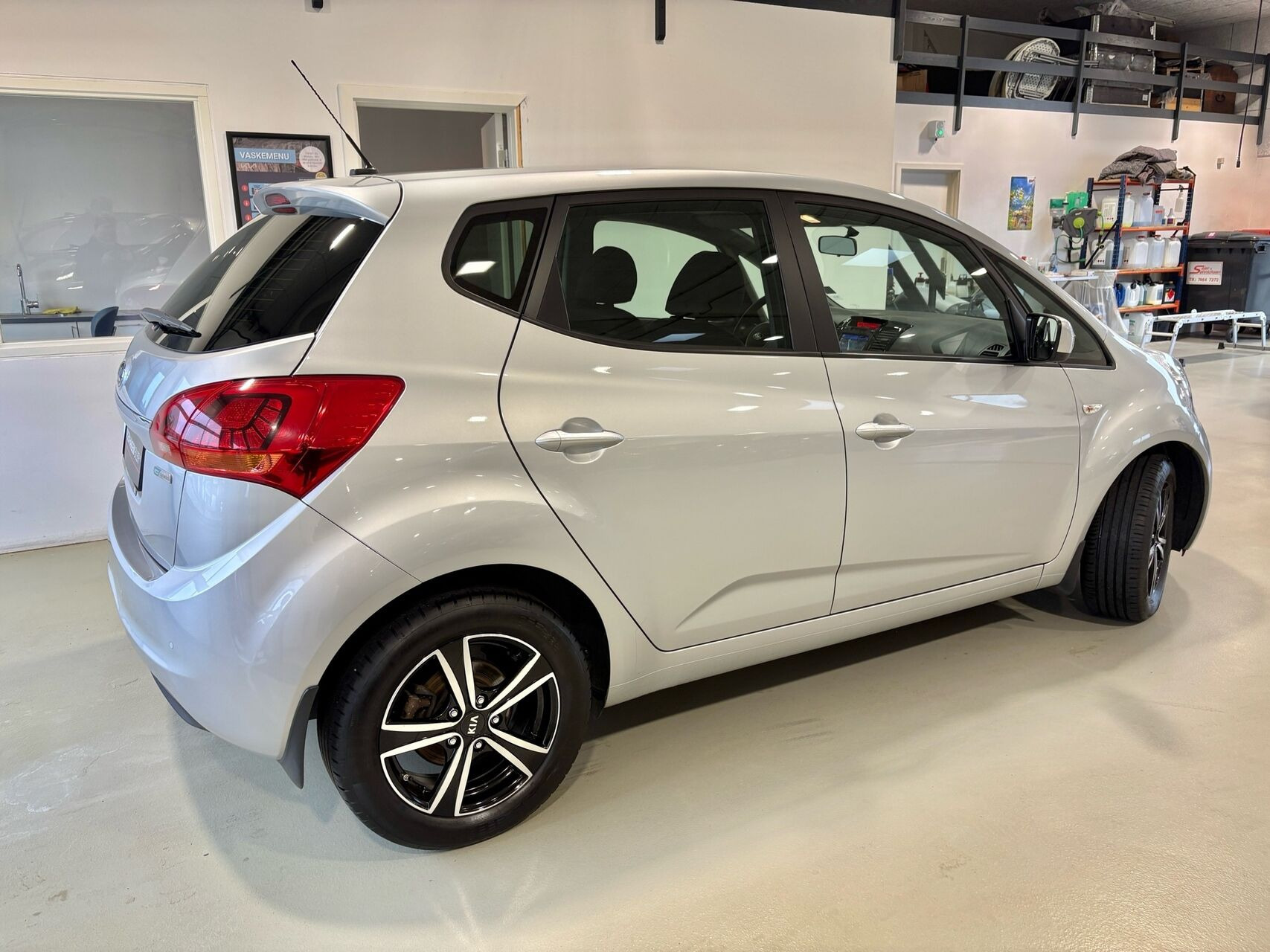 Sølv Kia Venga fra 2015