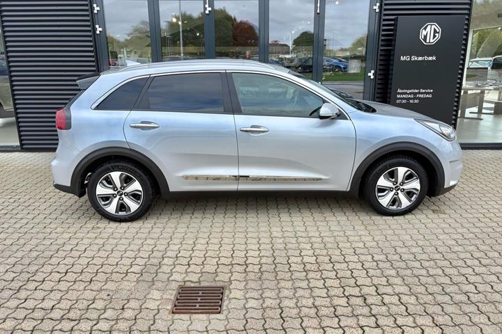 Sølv Kia Niro fra 2019