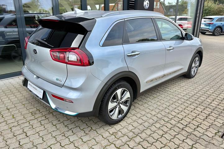 Sølv Kia Niro fra 2019