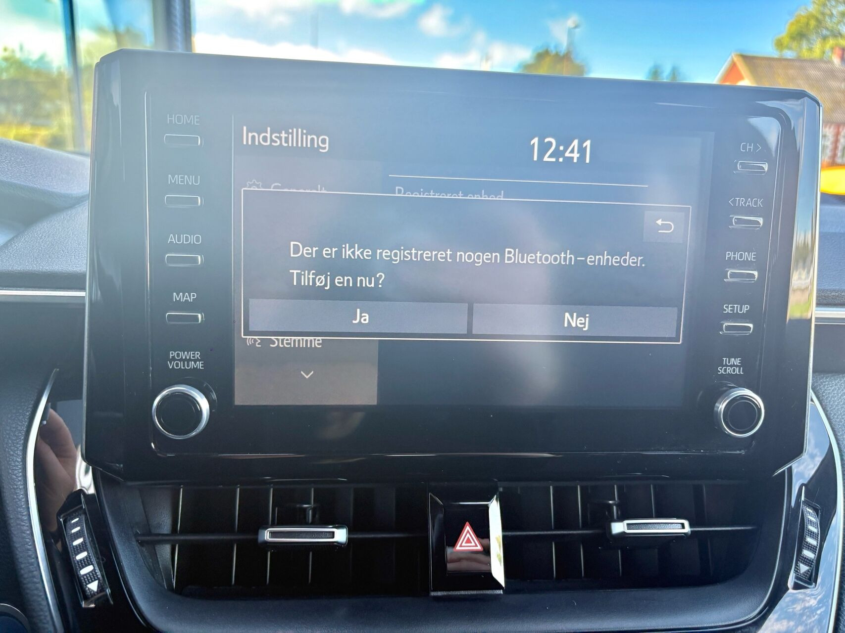 Hvid Toyota Corolla fra 2020