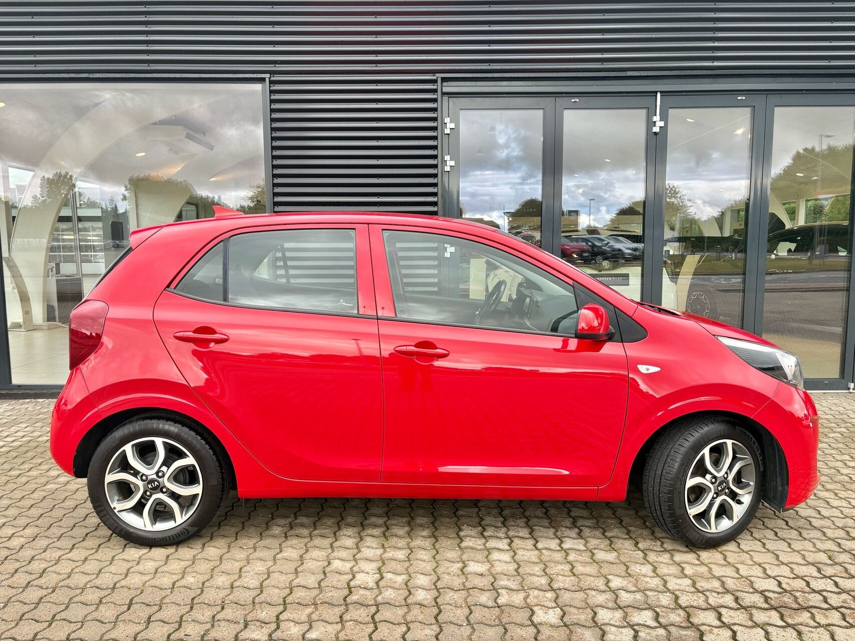 Rød Kia Picanto fra 2019