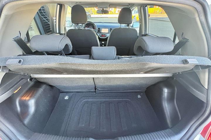 Hvid Kia Picanto fra 2016