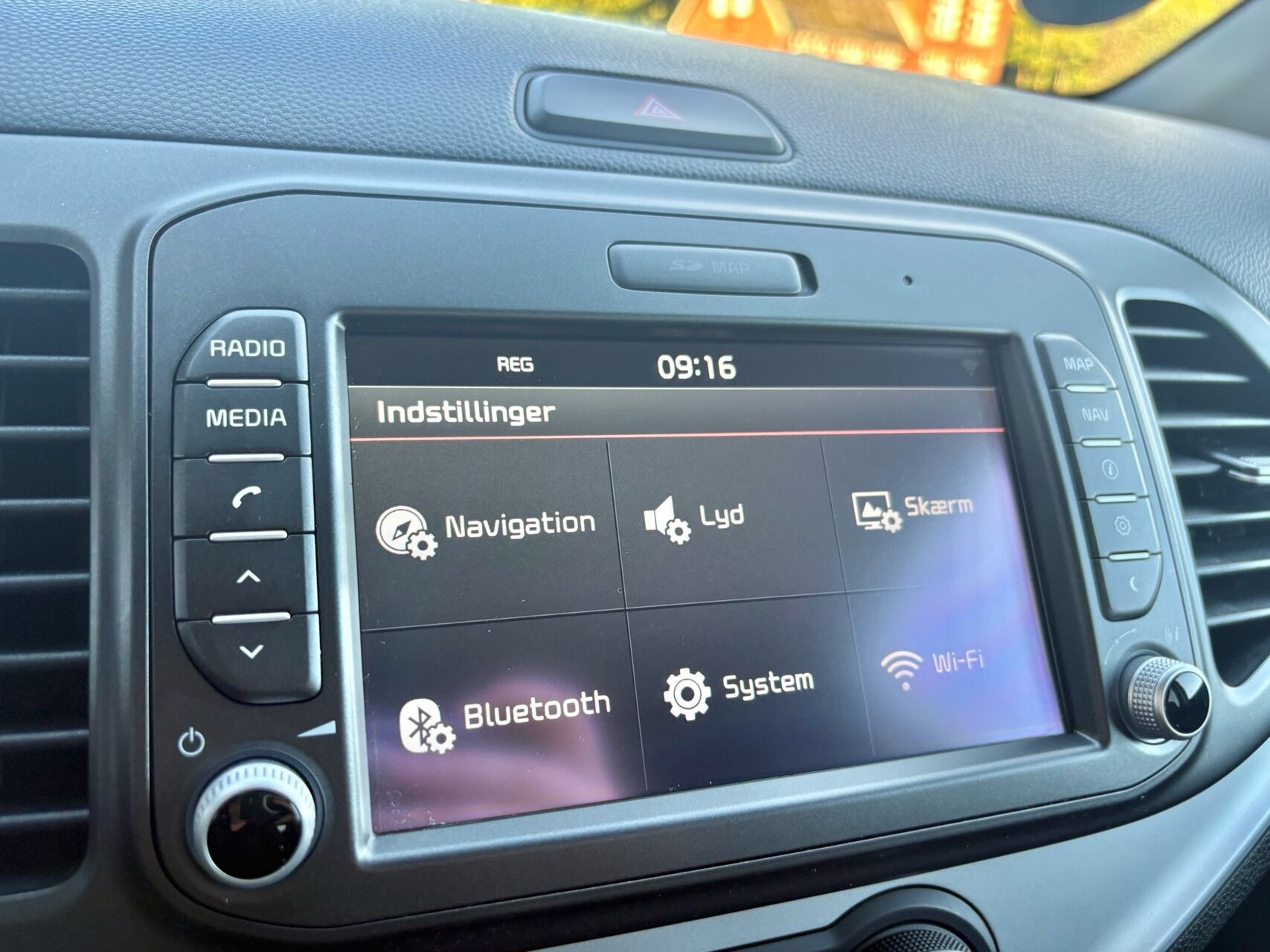 Hvid Kia Picanto fra 2016