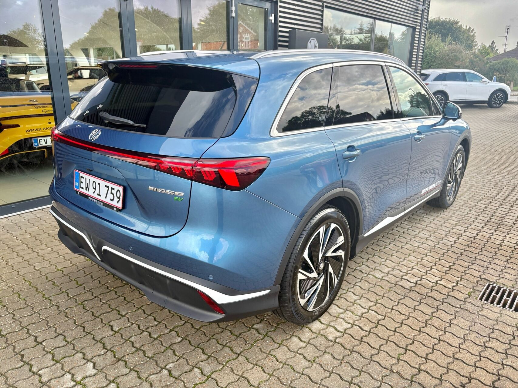 Blå MG MGS6 Electric fra 2026