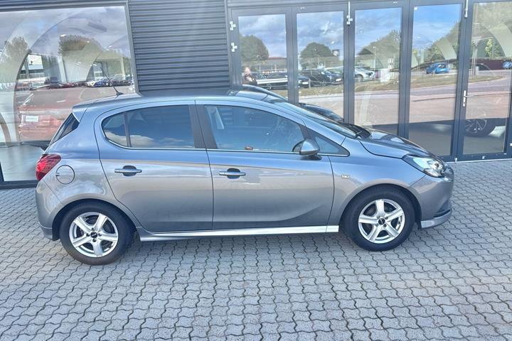 Grå Opel Corsa fra 2019