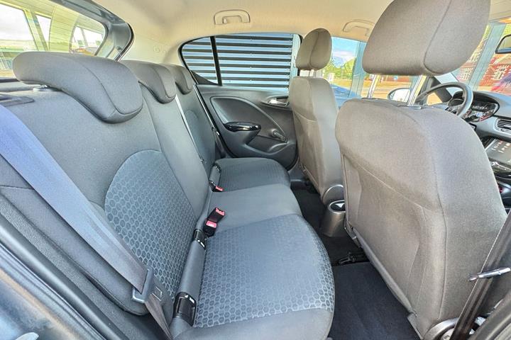 Grå Opel Corsa fra 2019