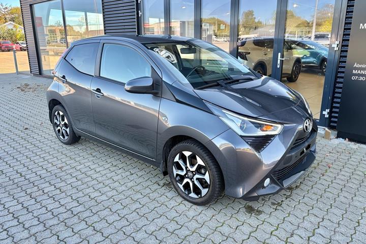 Sort Toyota Aygo fra 2021