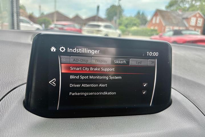 Rød Mazda 3 fra 2018
