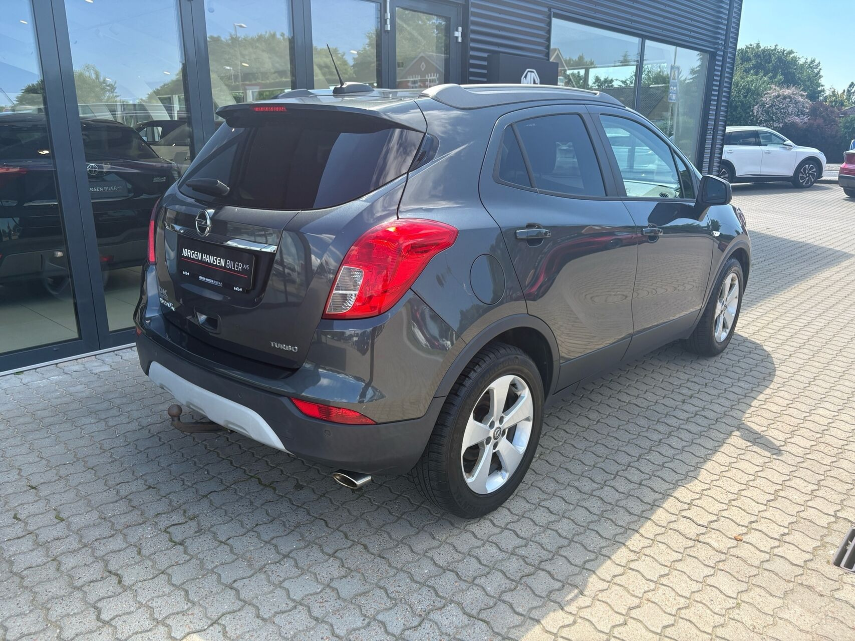 Grå Opel Mokka X fra 2016