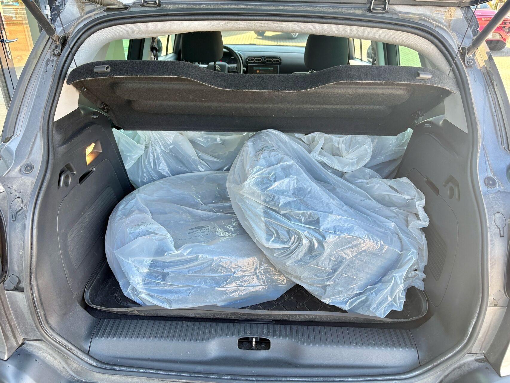 Grå Citroën C3 Aircross fra 2020