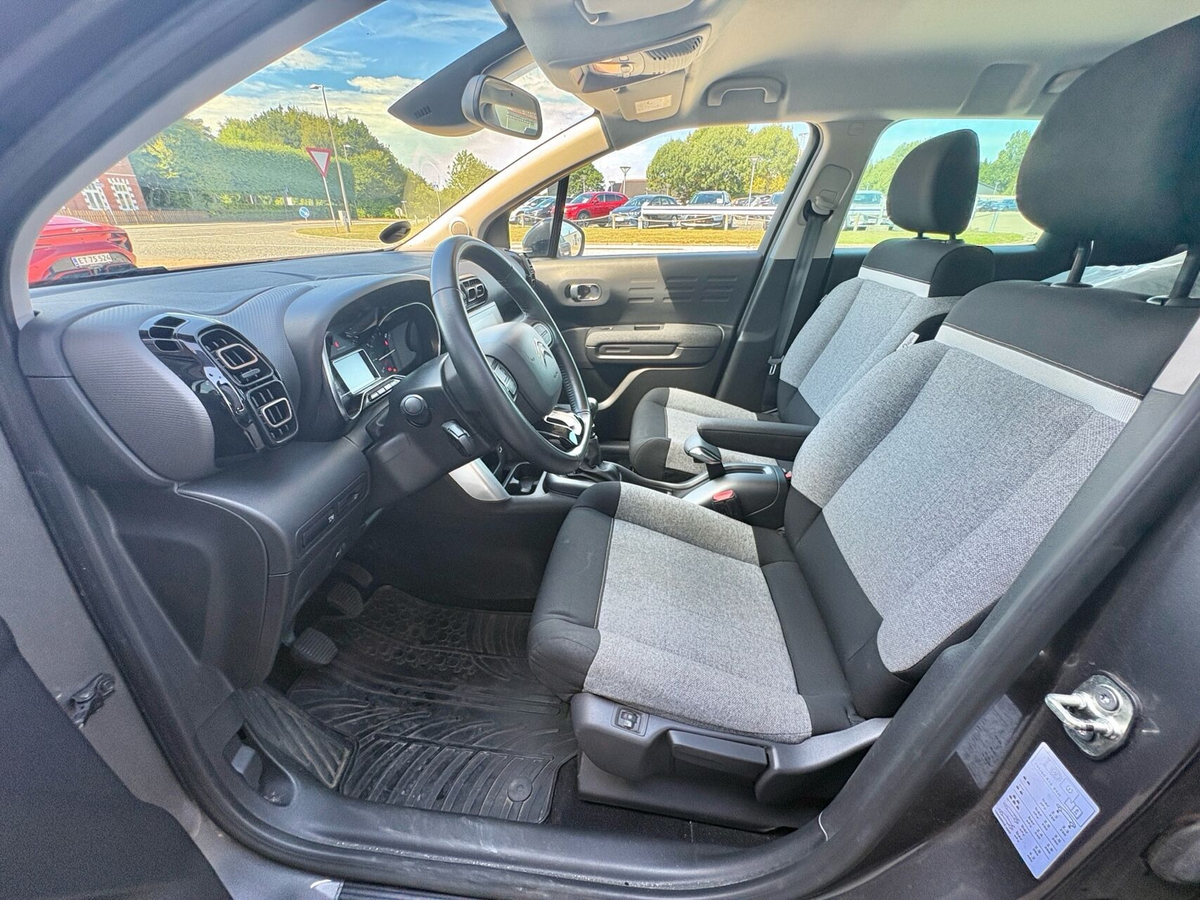 Grå Citroën C3 Aircross fra 2020