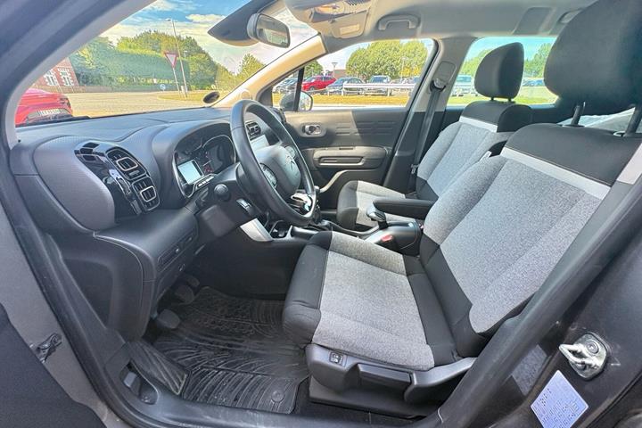 Grå Citroën C3 Aircross fra 2020