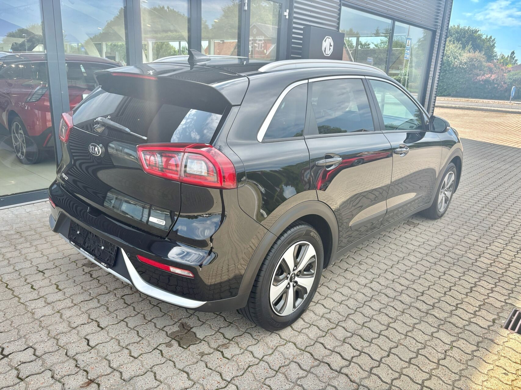 Sort Kia Niro fra 2017