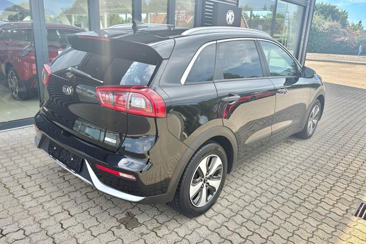 Sort Kia Niro fra 2017